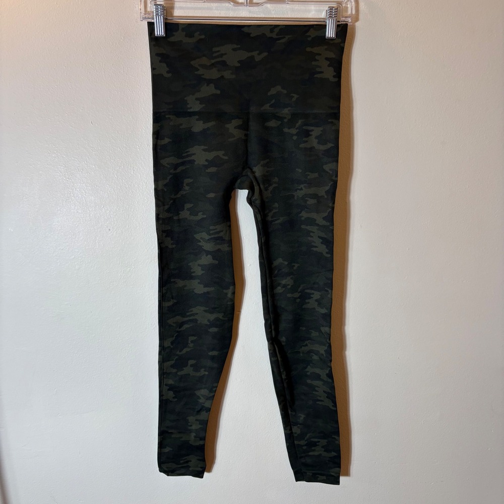 Spanx Look at Me Now Seamless Camo Leggings‎ Green Black Size Large
